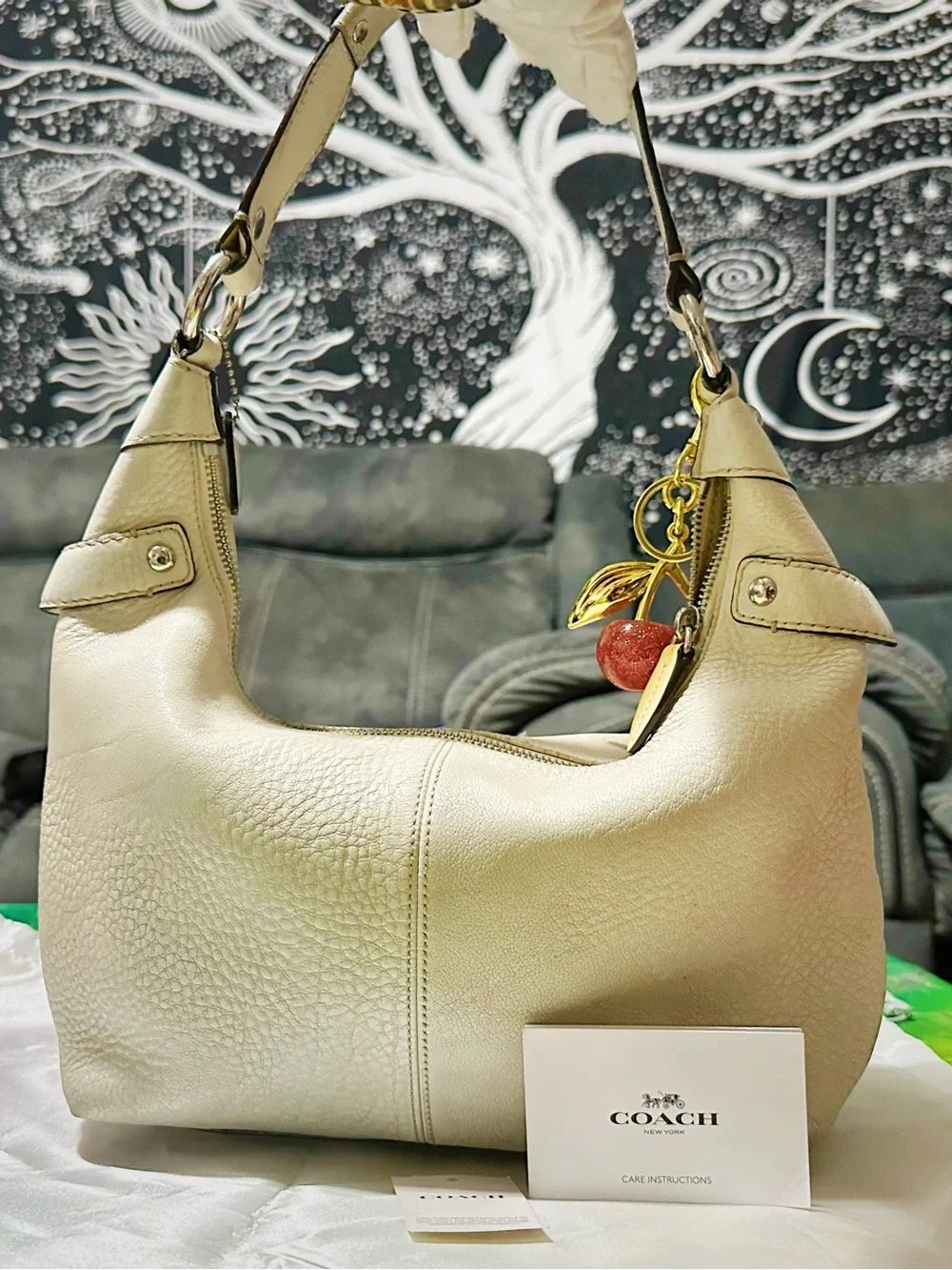 Vintage style Coach soho Shoulder Bag Cream soft Leather - Picture 12 of 17